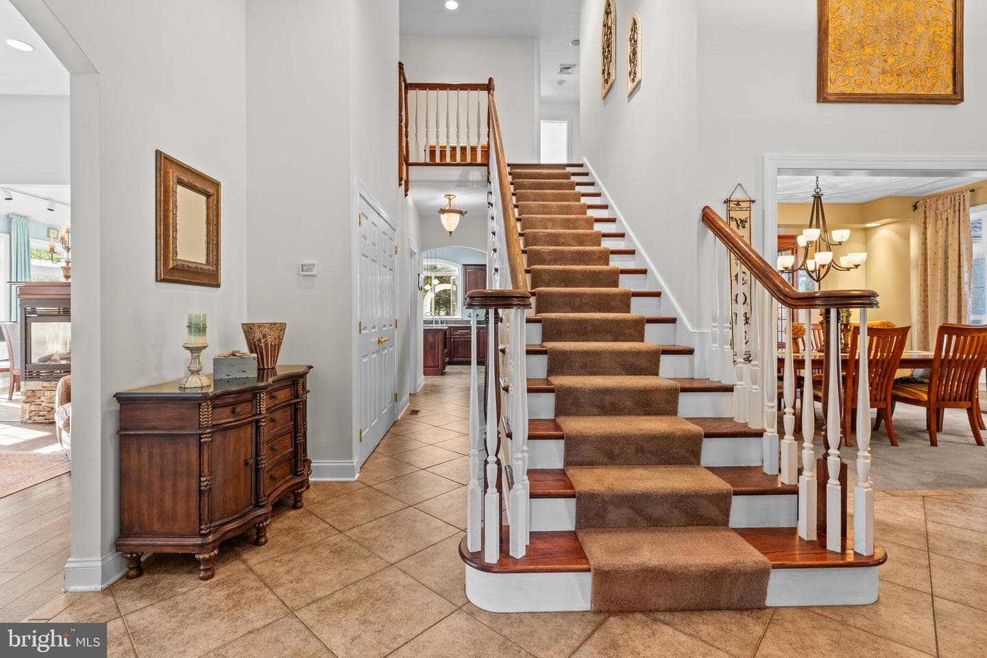 681 Kingswood Vale photo 11