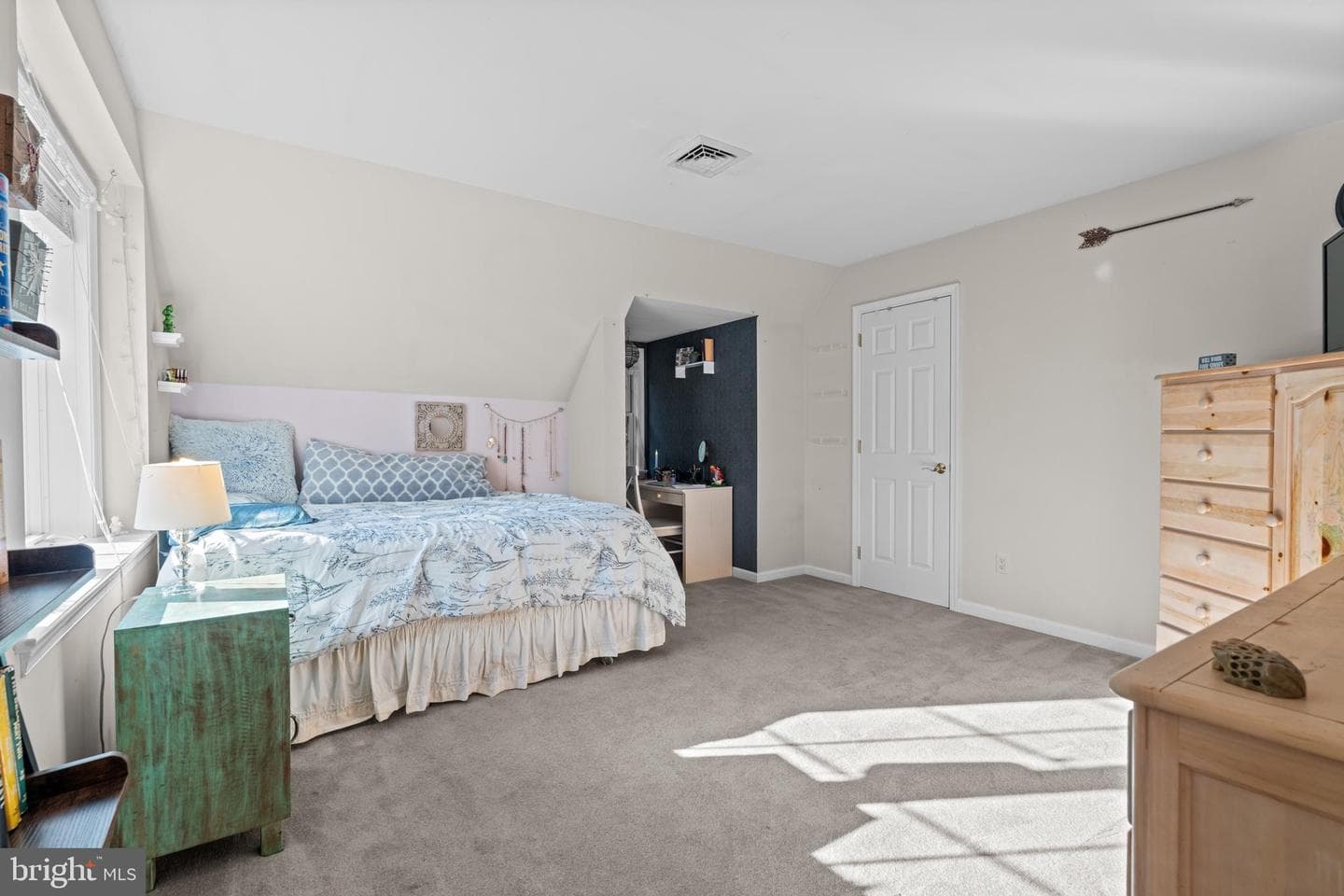 681 Kingswood Vale photo 34