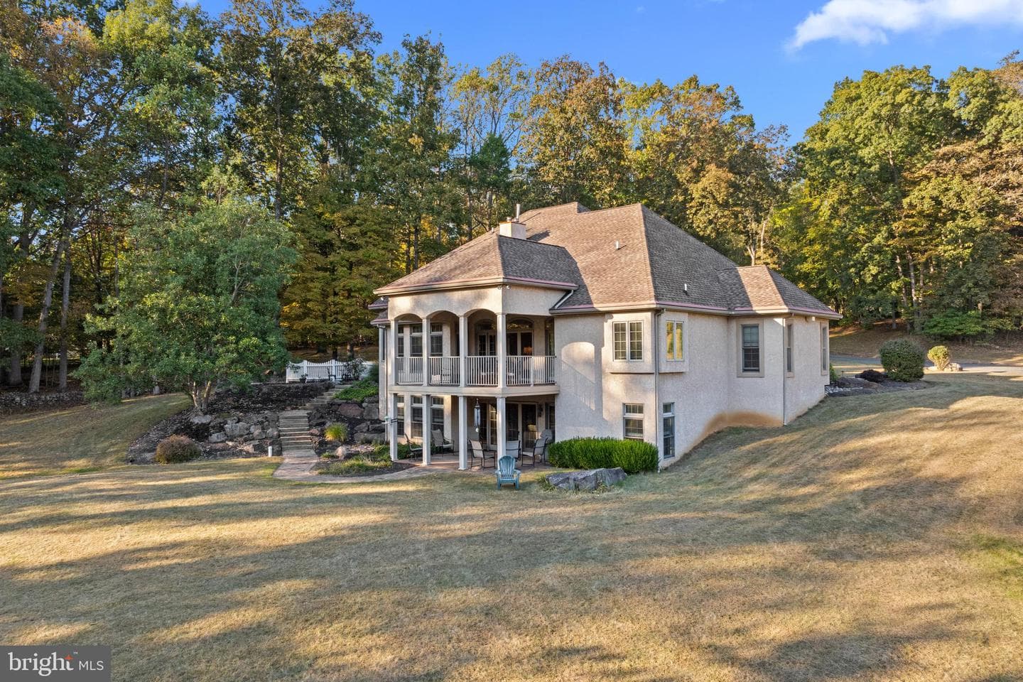 681 Kingswood Vale photo 4