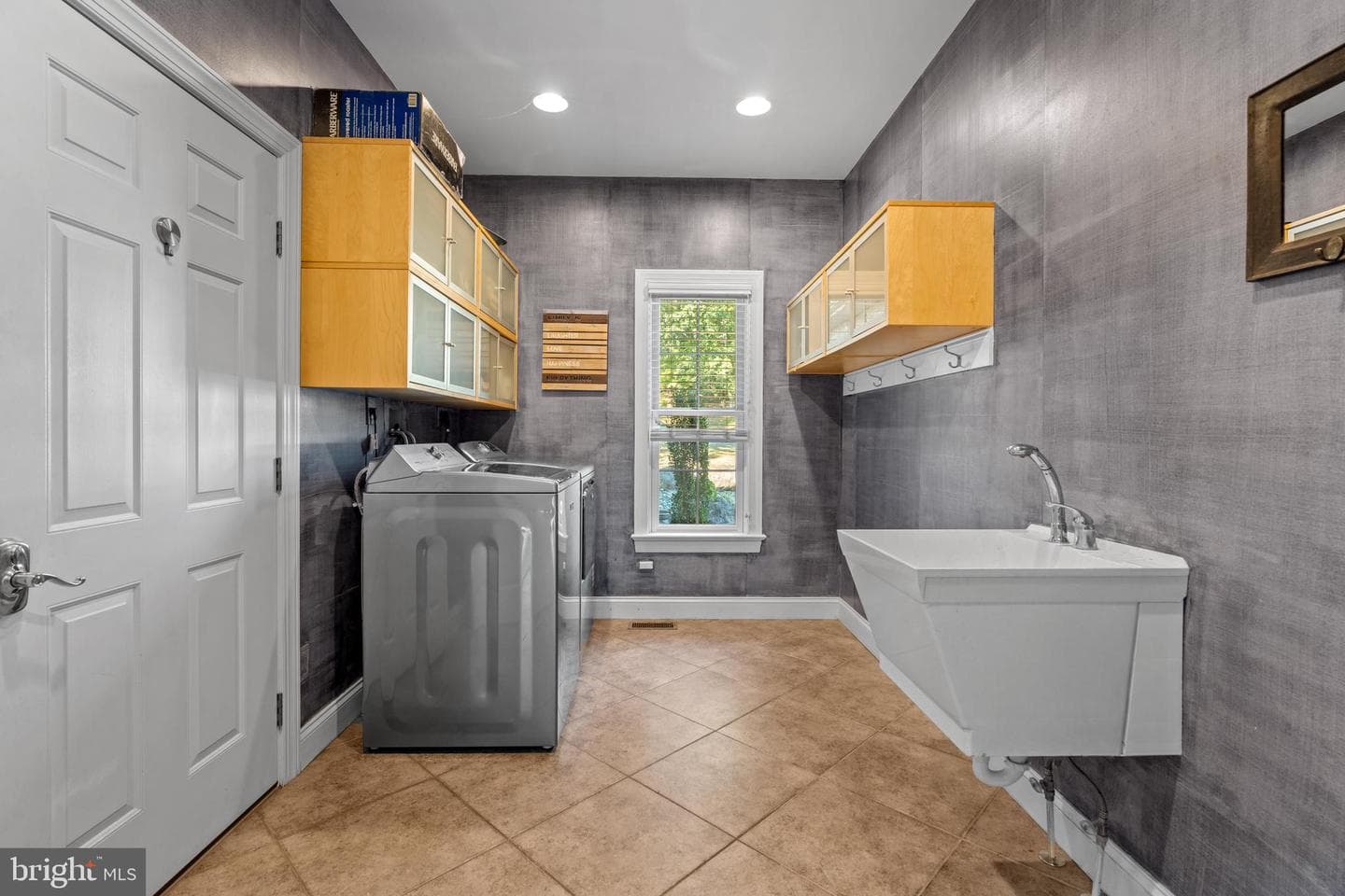 681 Kingswood Vale photo 42