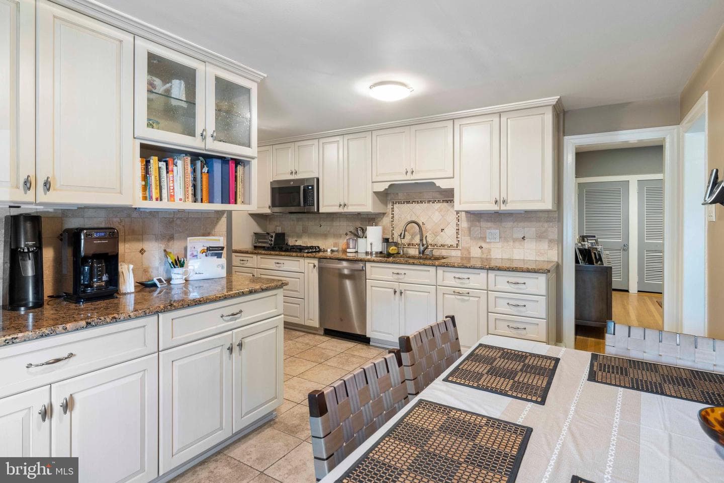 900 Valley Road #d-203 photo 10