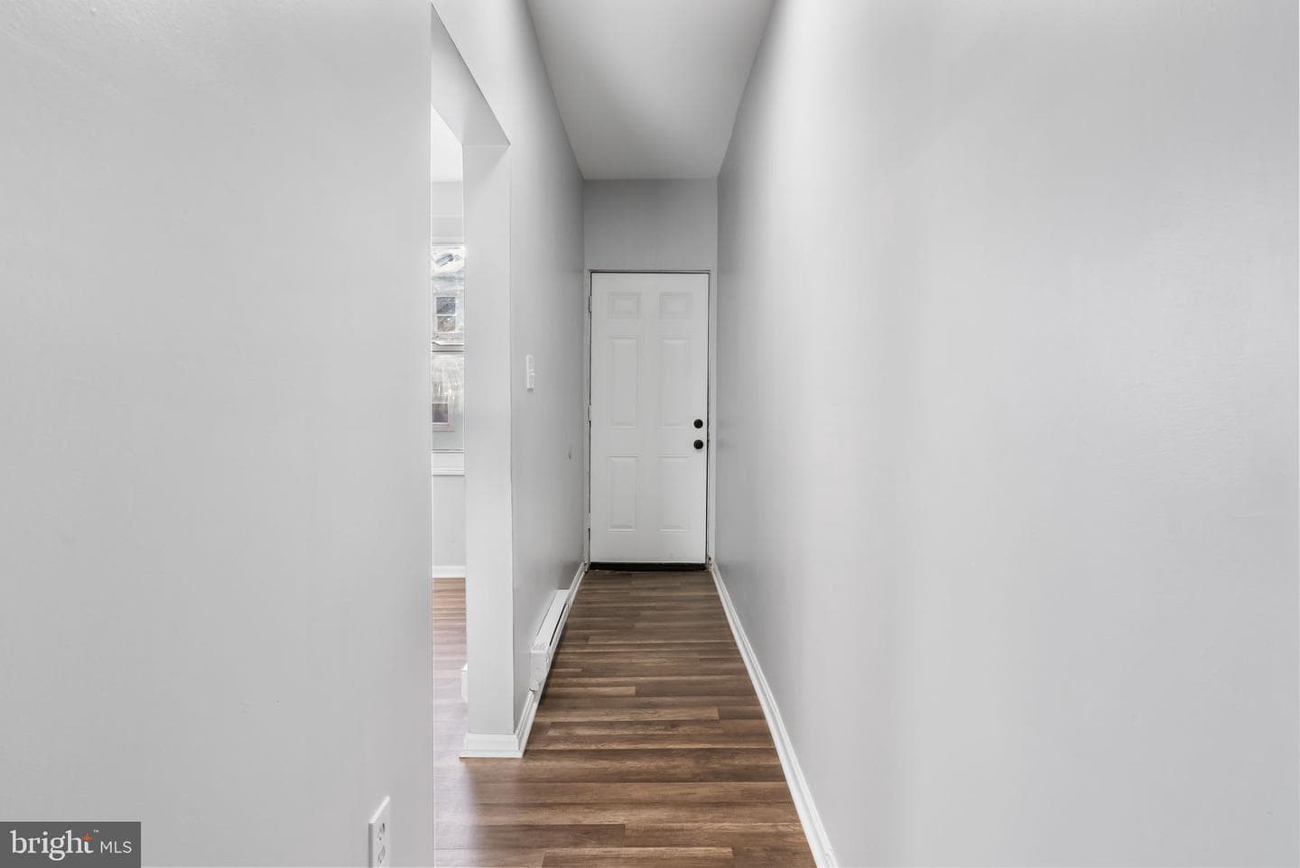 1055 Willow Street photo 3