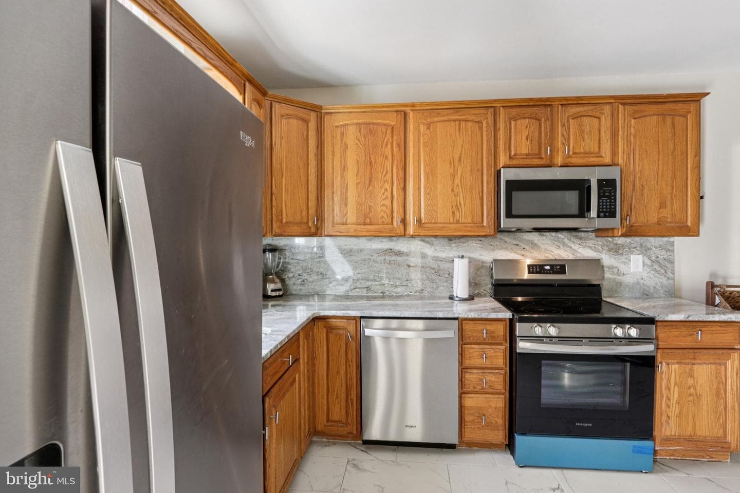 840 N Charlotte photo 15