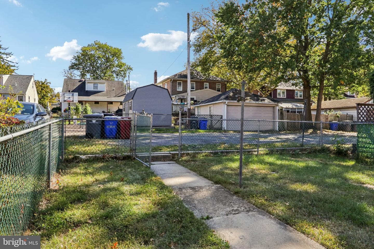 840 N Charlotte photo 38