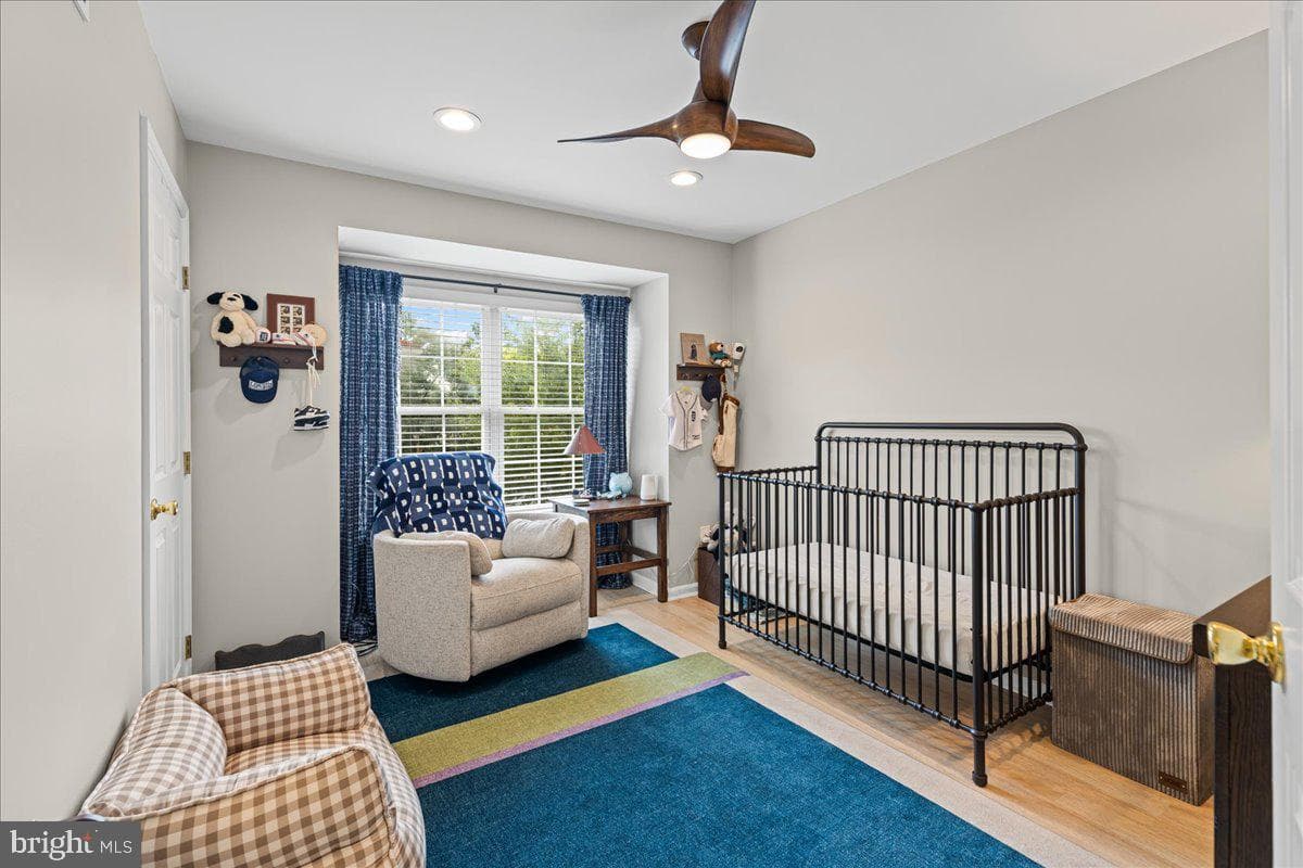 229 Brookdale Court photo 17