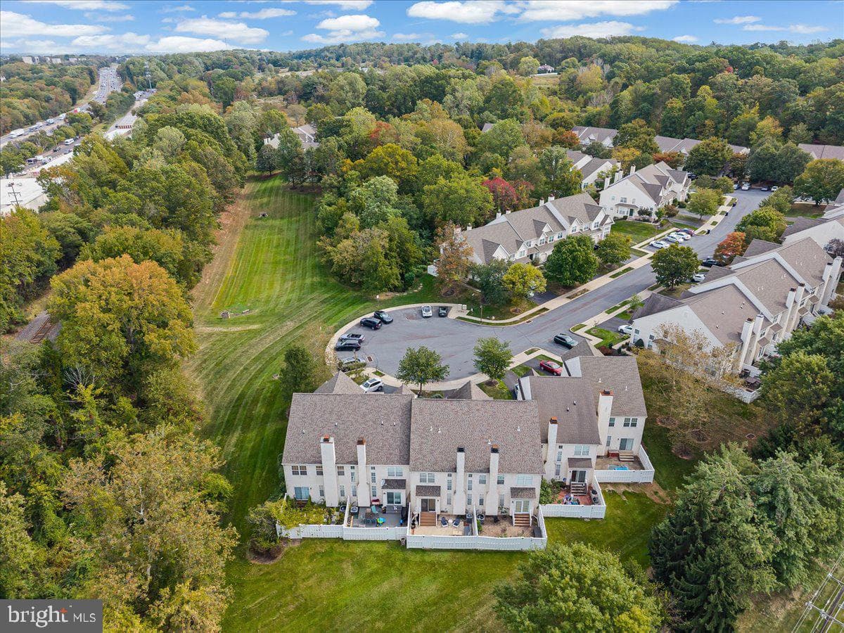 229 Brookdale Court photo 39
