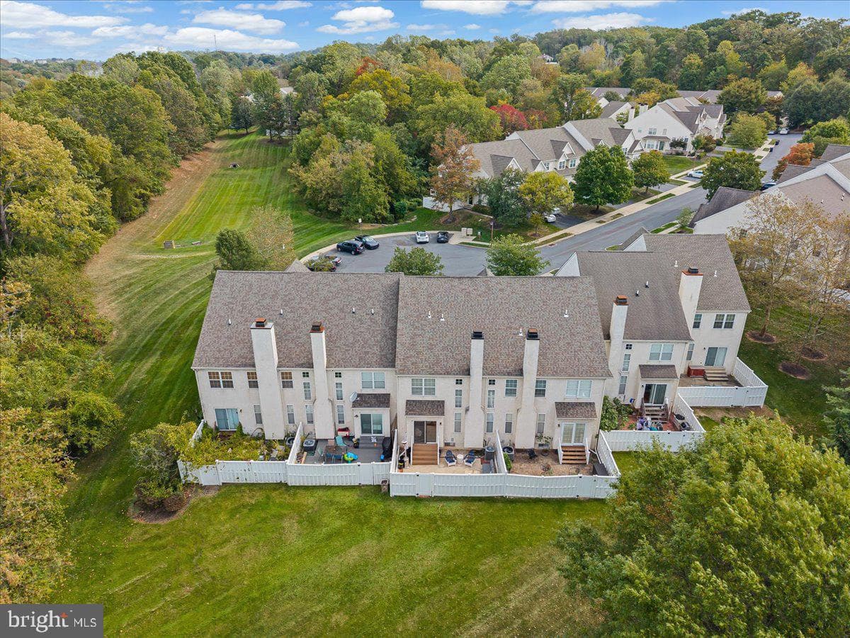 229 Brookdale Court photo 40