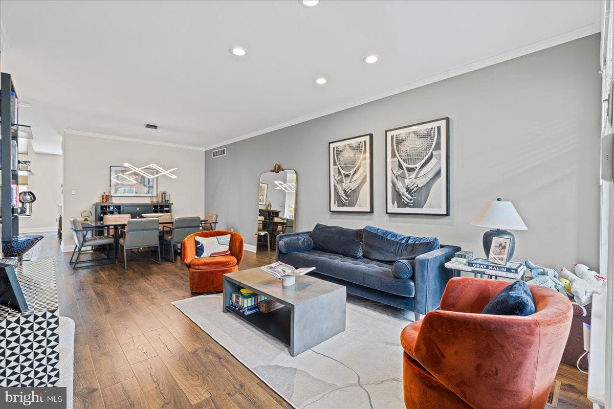 229 Brookdale Court photo 6