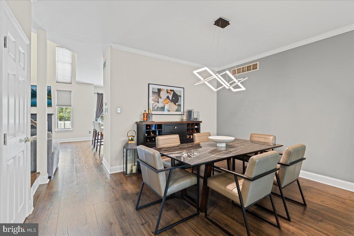229 Brookdale Court photo 9