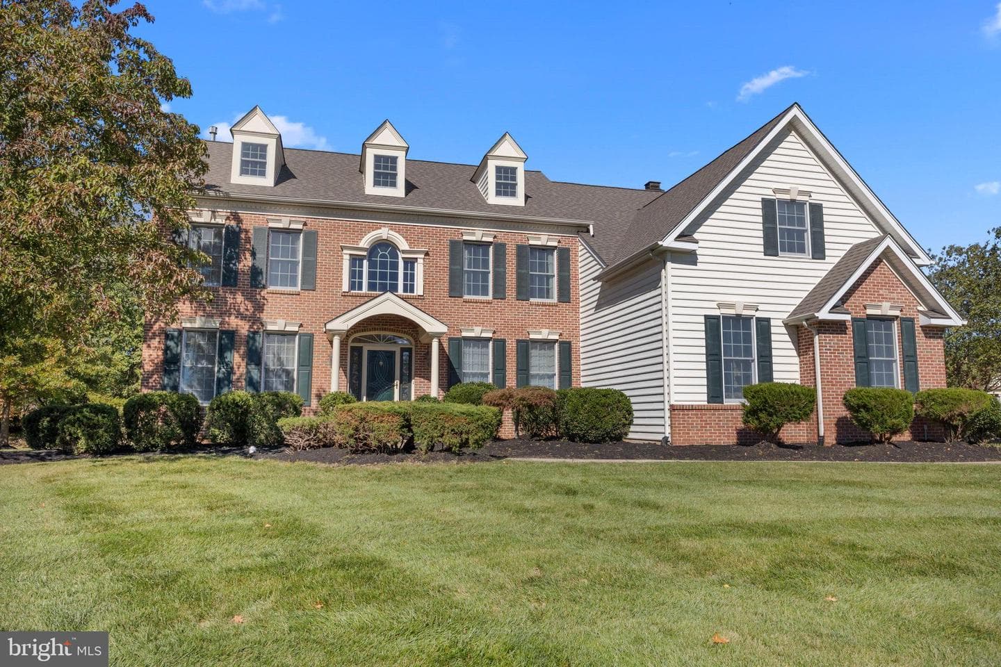 1120 Kingsley Hall Drive photo 2