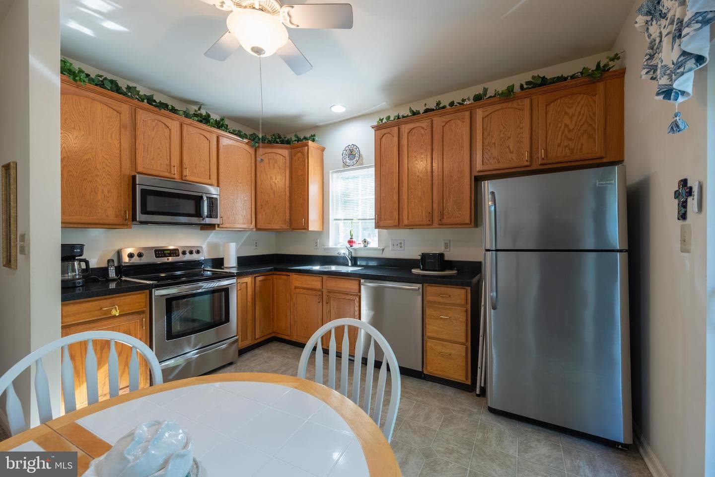 2111 Hidden Meadow Drive photo 9