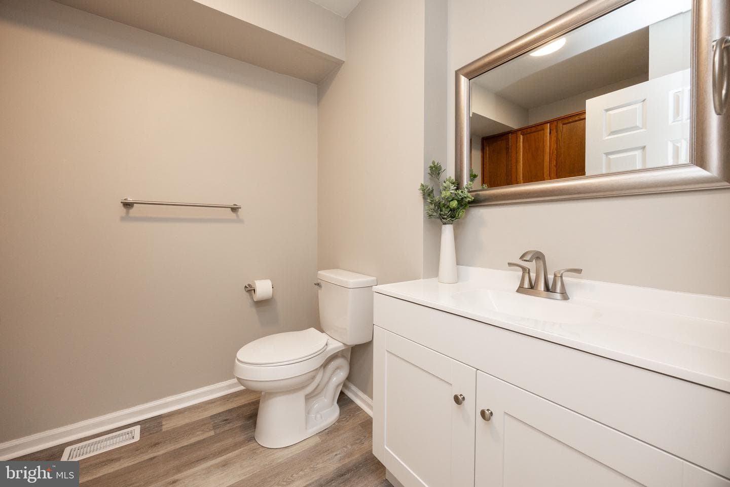 700 Farmington Avenue #40 photo 20