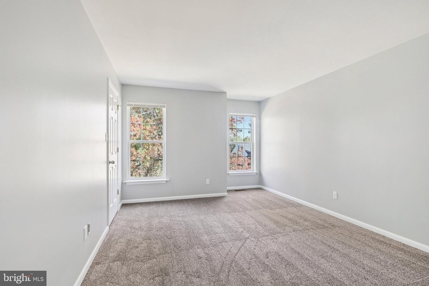 104 Berkshire Lane photo 29