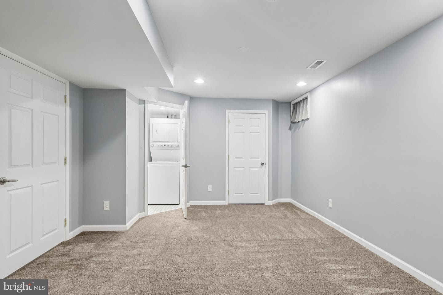 104 Berkshire Lane photo 38