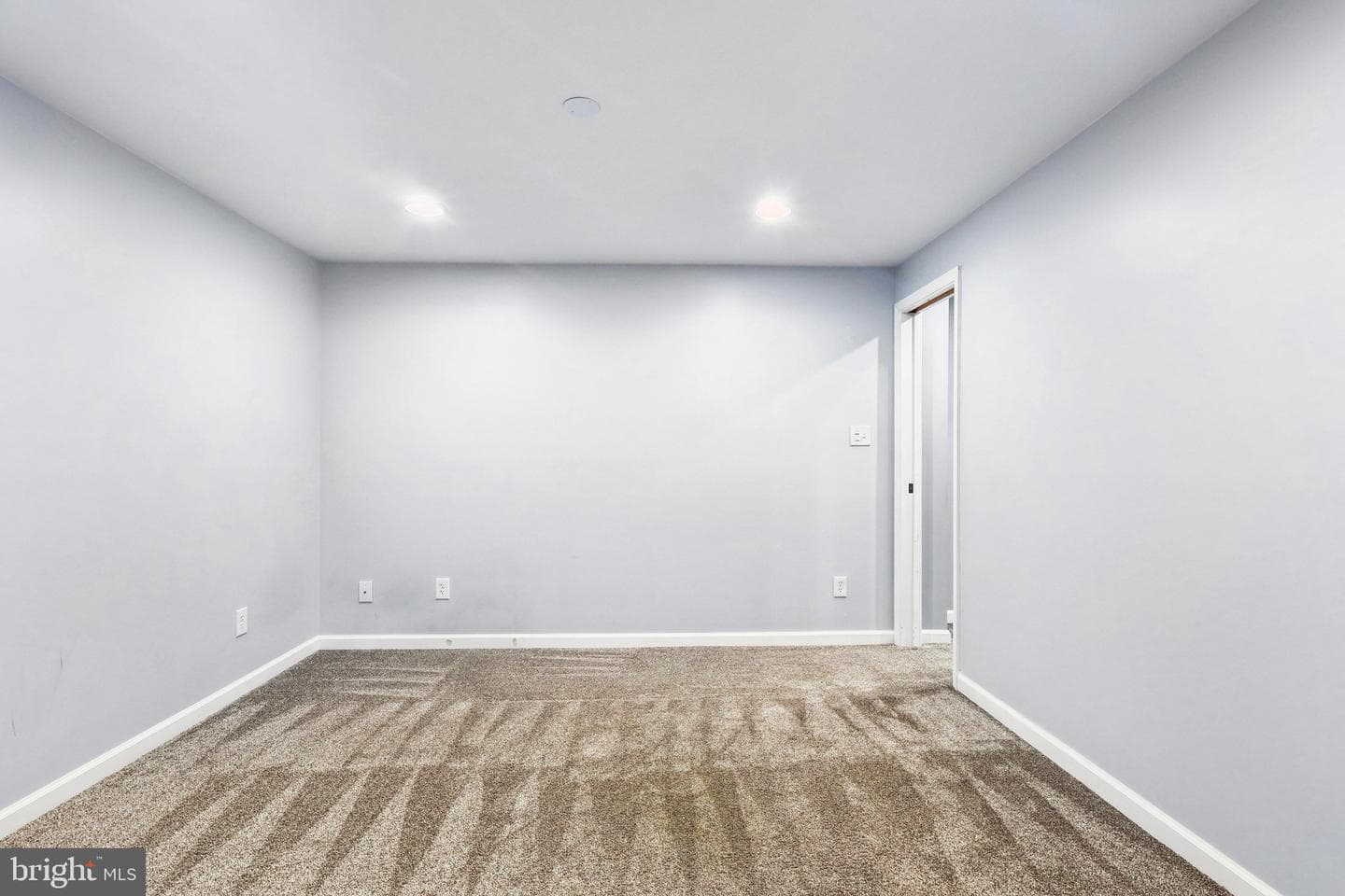 104 Berkshire Lane photo 44