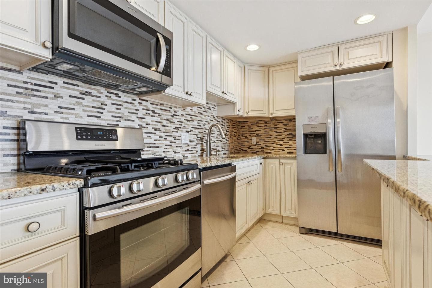 100 West Avenue #609 South/F9 photo 10