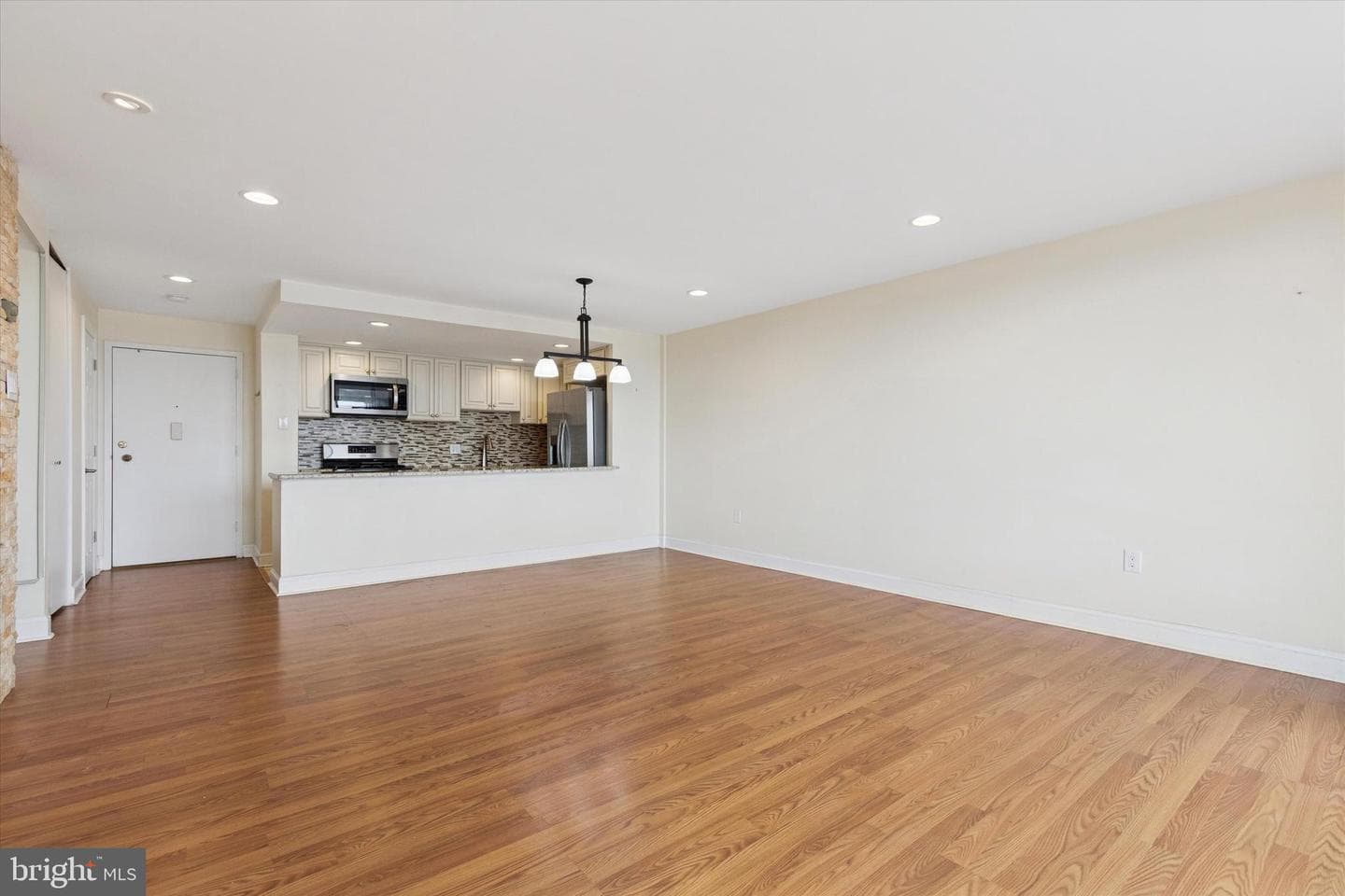 100 West Avenue #609 South/F9 photo 11