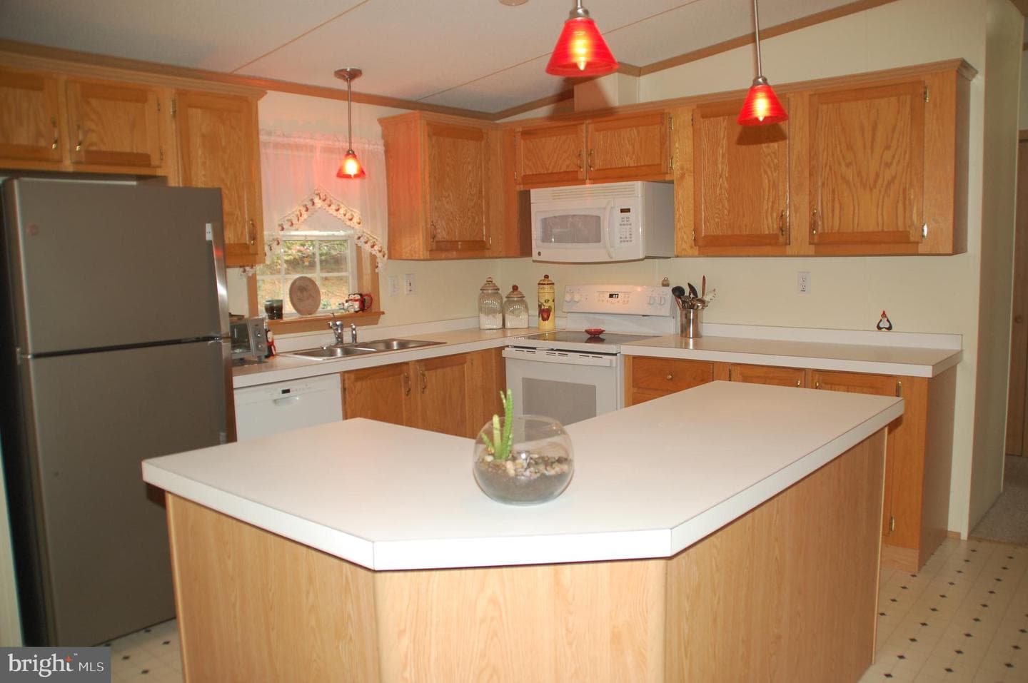 447 Manor House Lane photo 10
