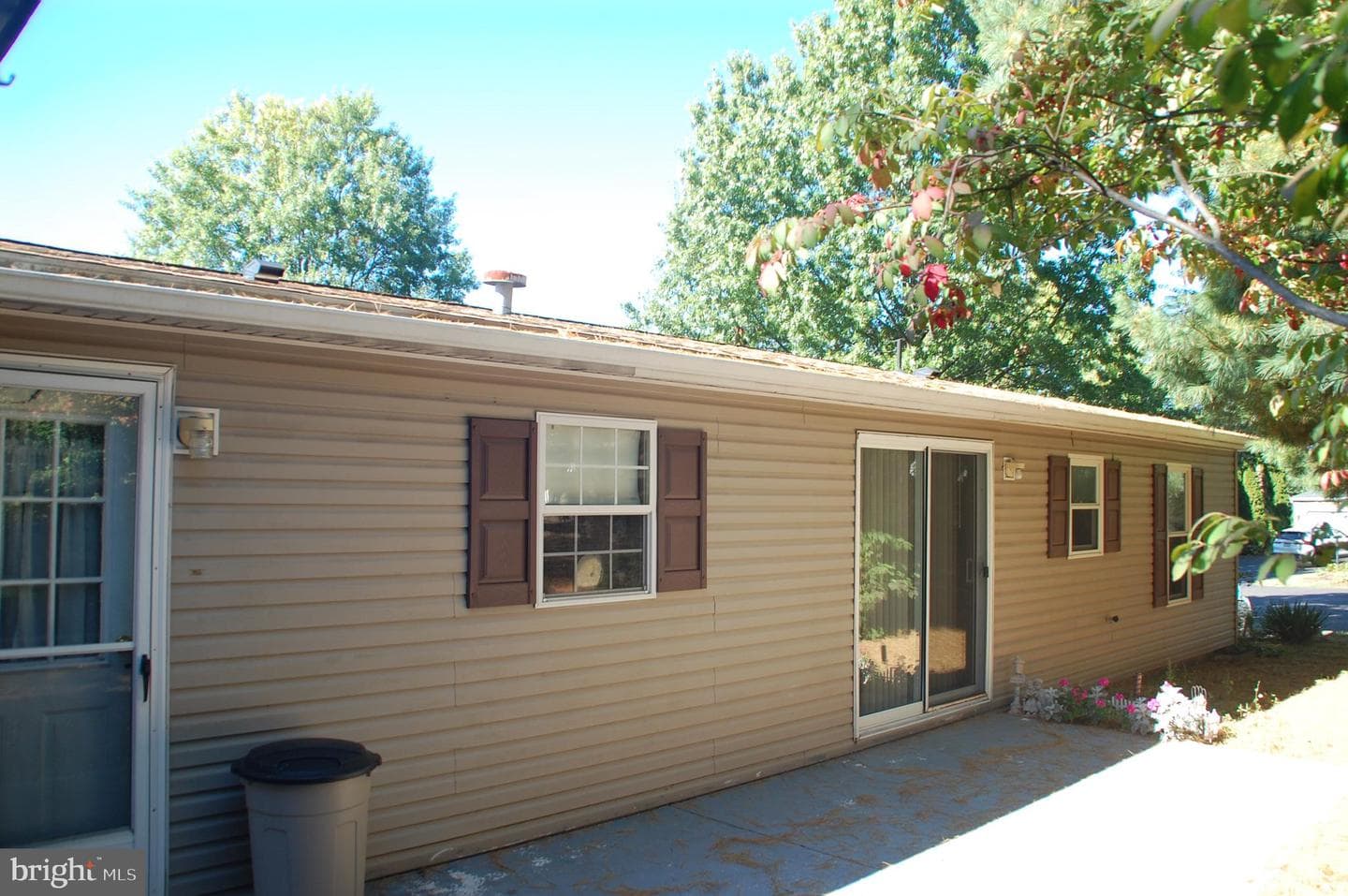 447 Manor House Lane photo 31