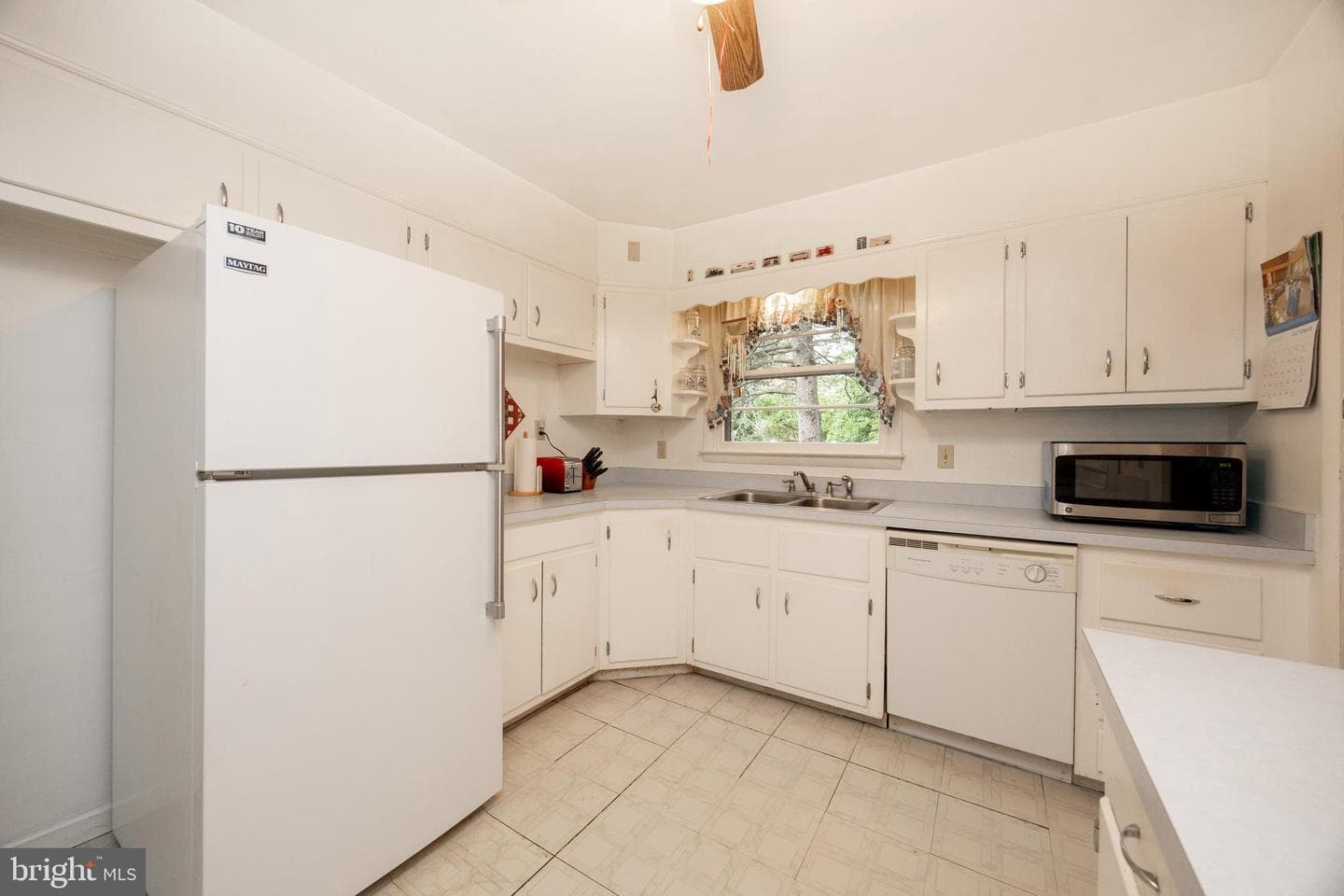 1113 York Avenue photo 14