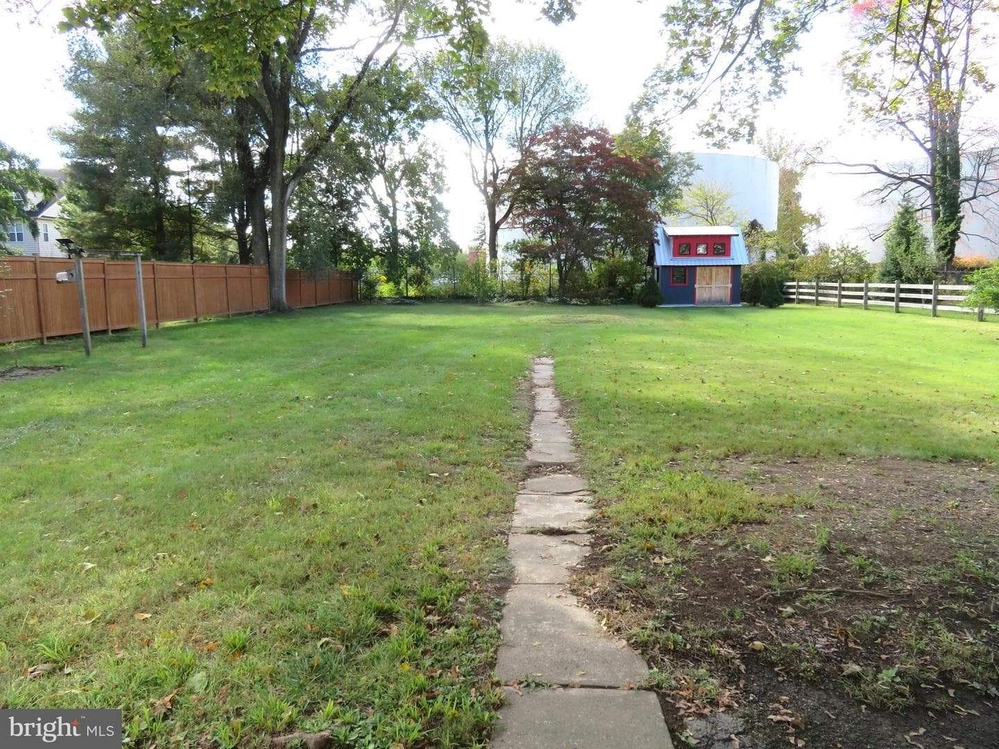 107 Hancock Avenue photo 3