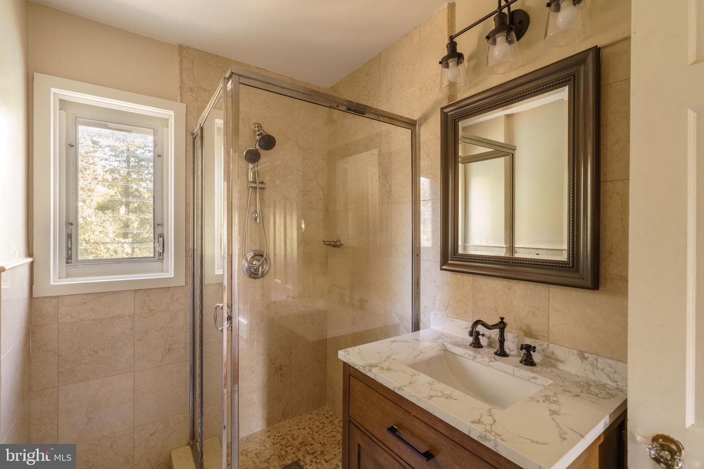 247 Meetinghouse Road photo 23