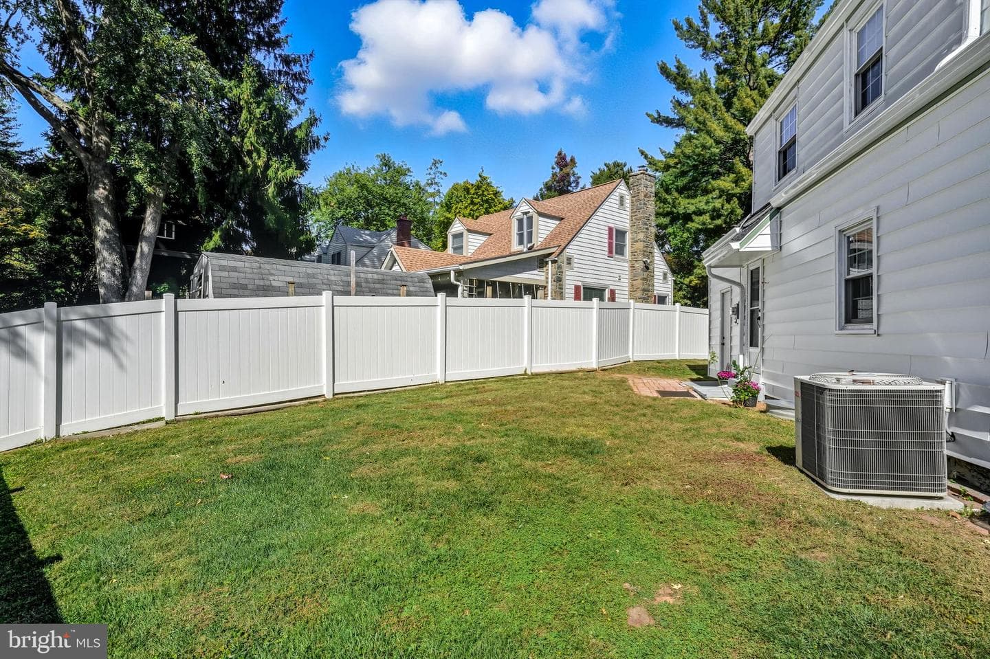 400 Witley Road photo 35