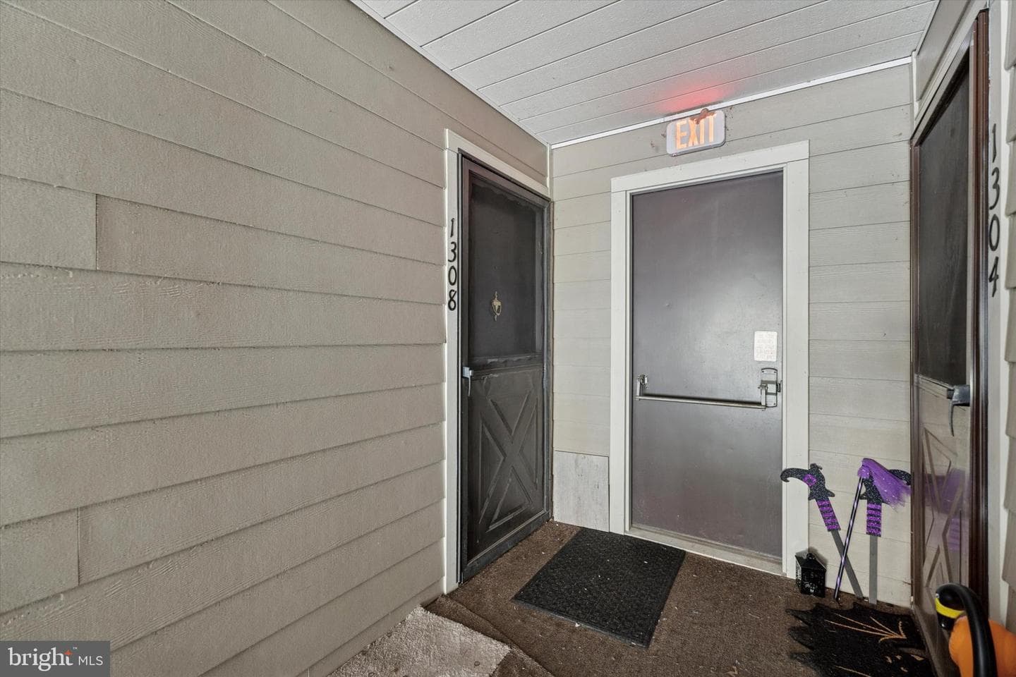 1308 Morris Court photo 2