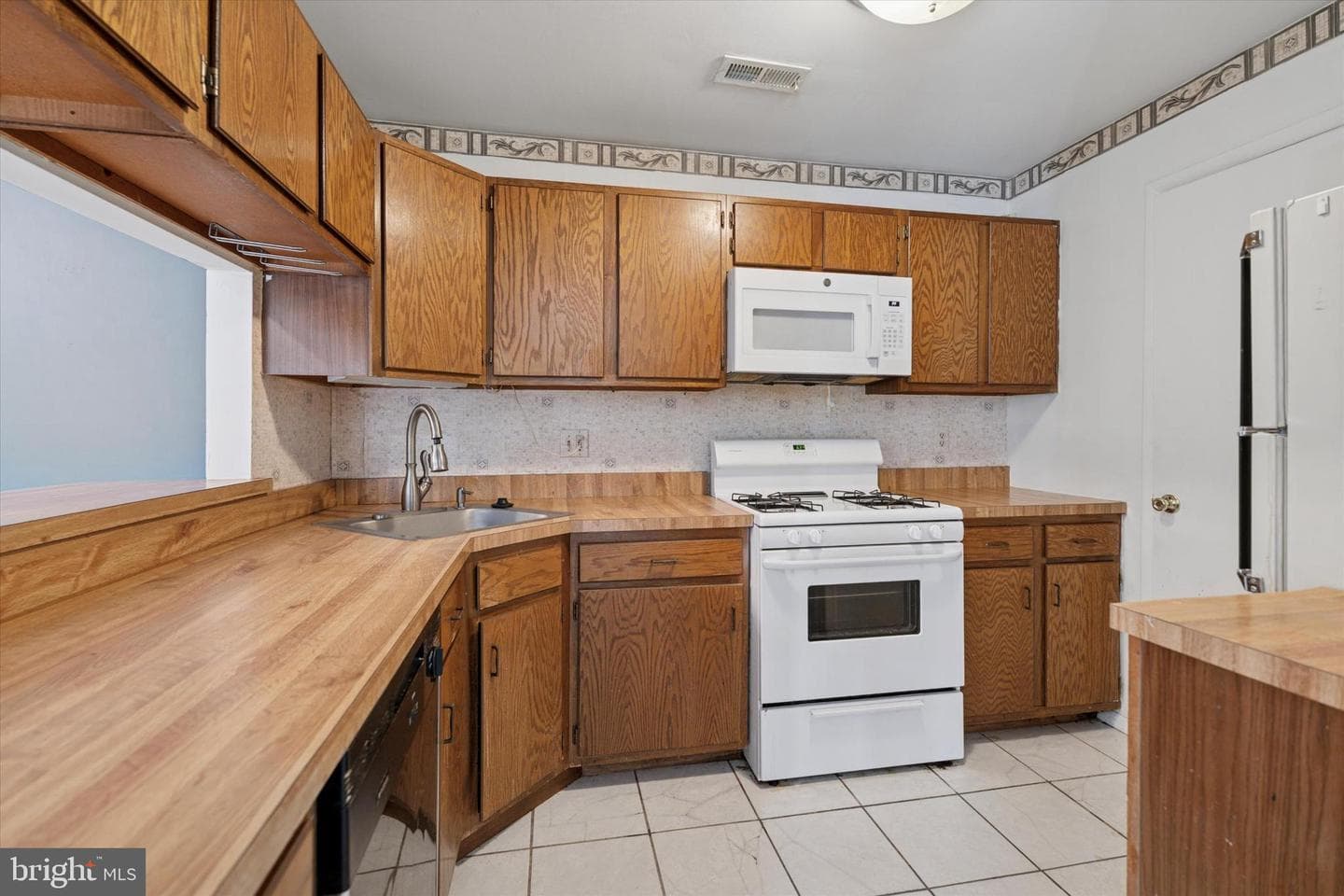 1308 Morris Court photo 7
