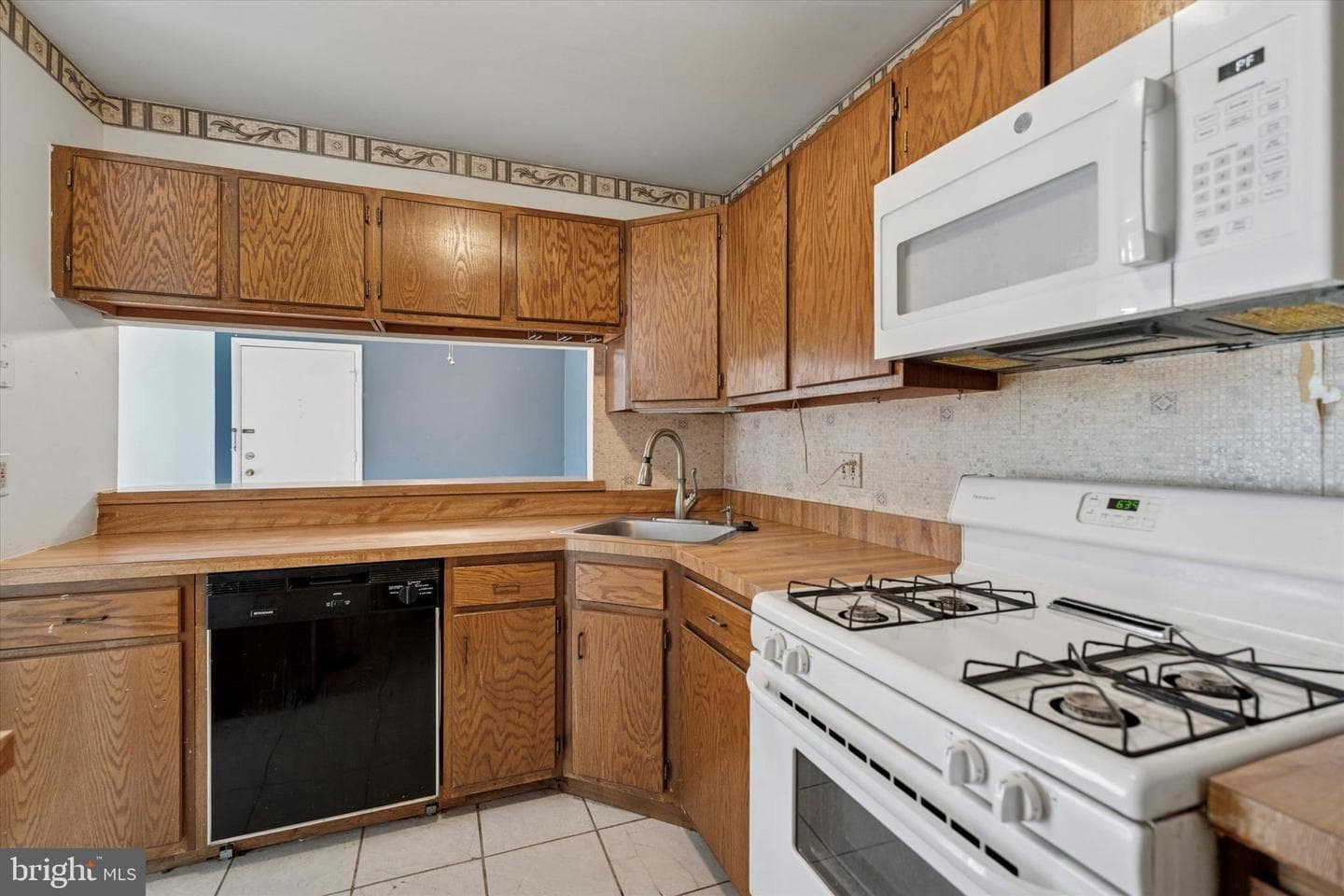 1308 Morris Court photo 8