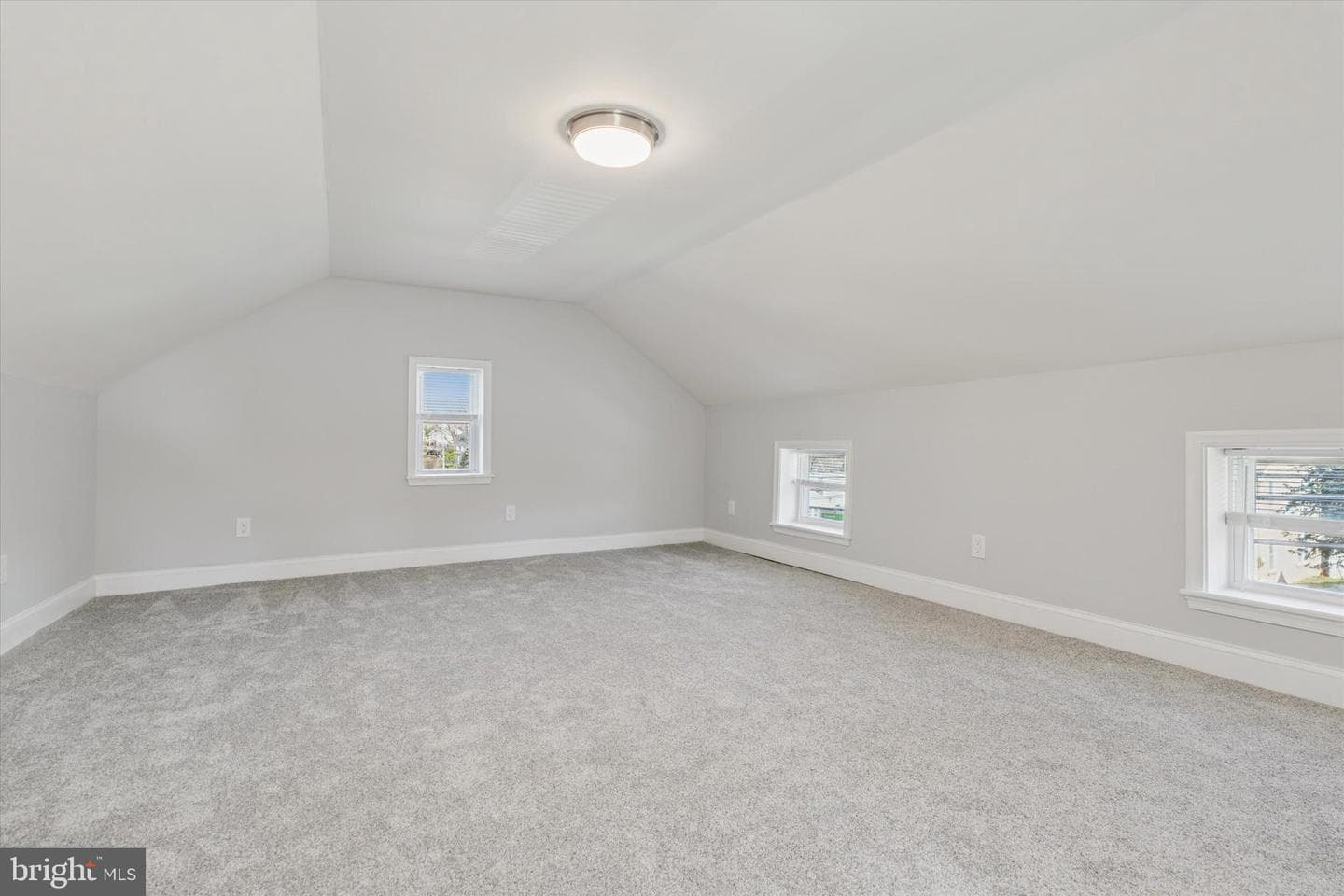 636 Ridge Pike photo 14