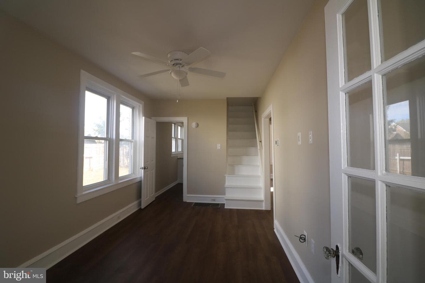 530 E Howard Street photo 16