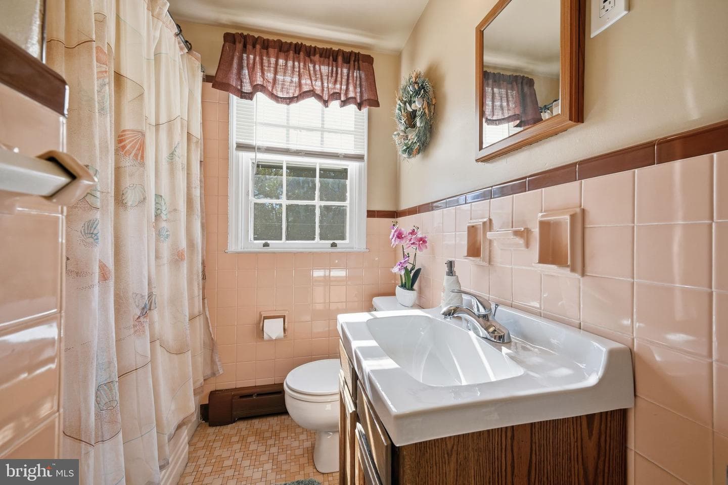 1506 Marshall photo 13