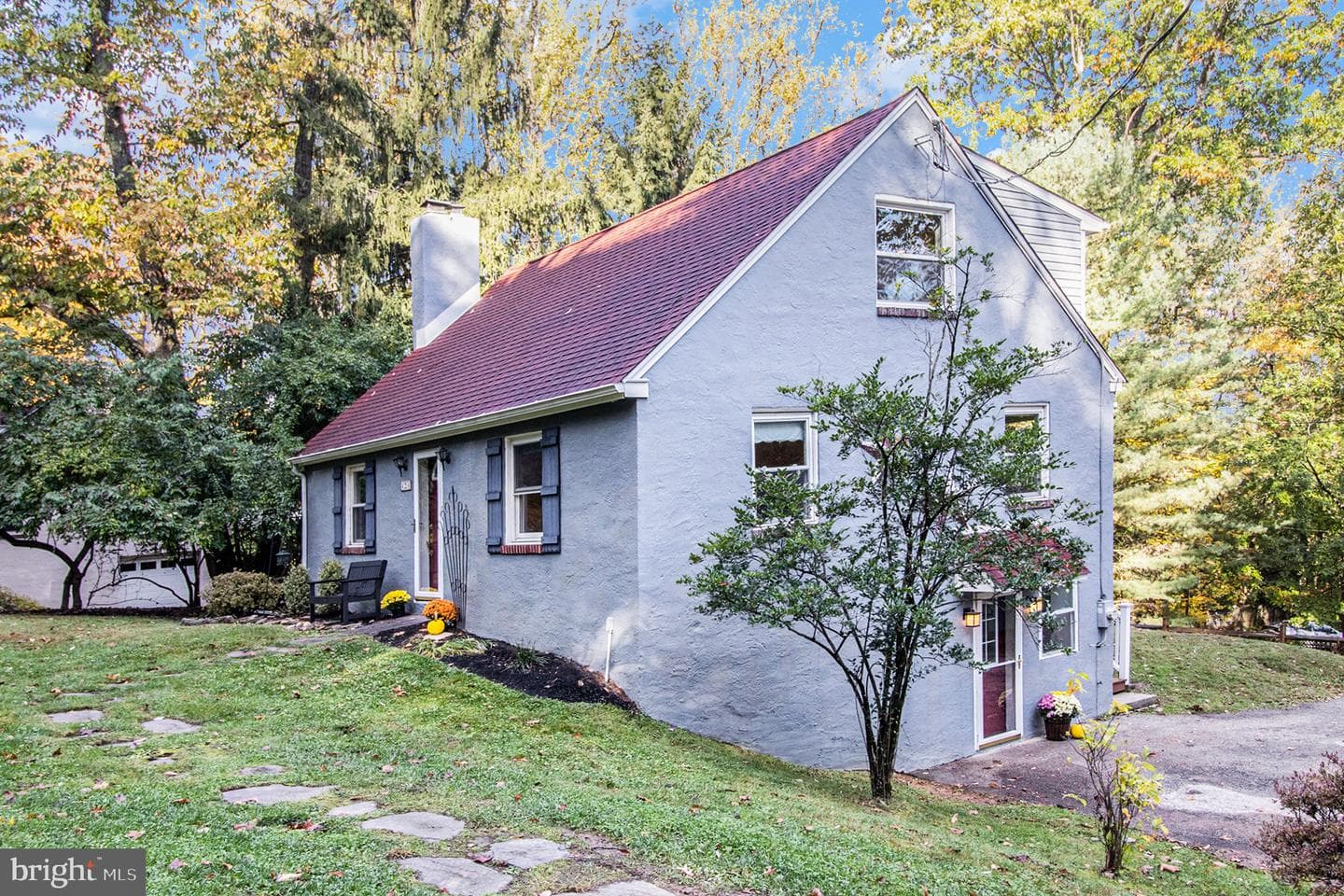 424 Weadley Road photo 3