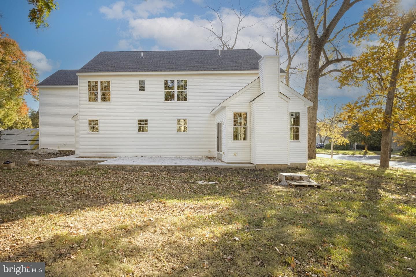 900 Bellaire Avenue photo 2
