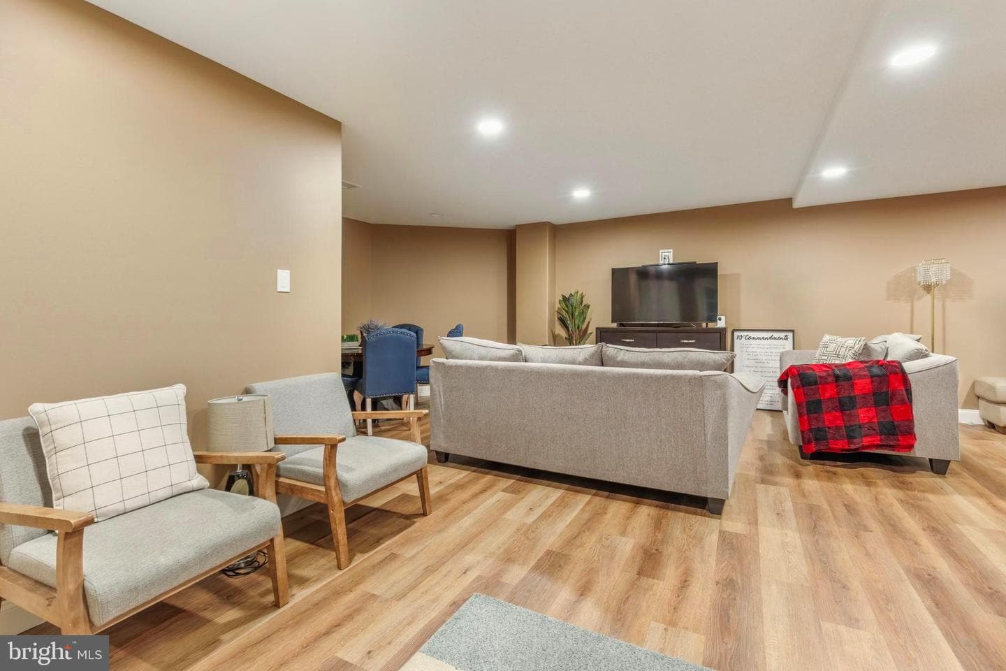 703 Daventry Way photo 42
