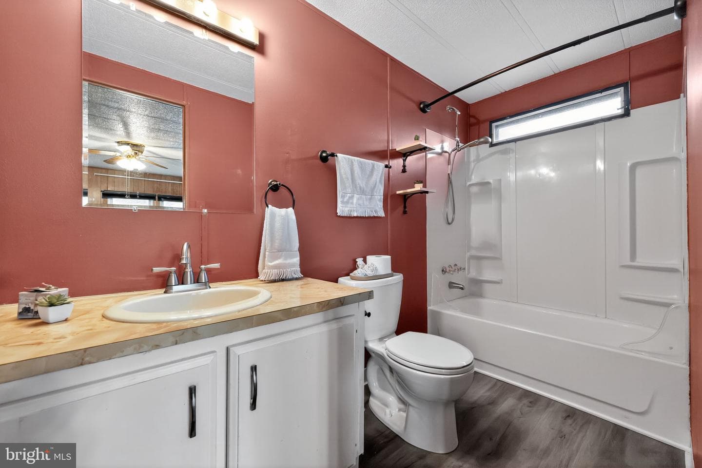 328 Woodstream Way photo 11