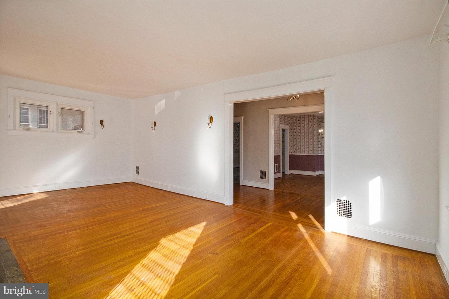 230 Harrison Avenue photo 6