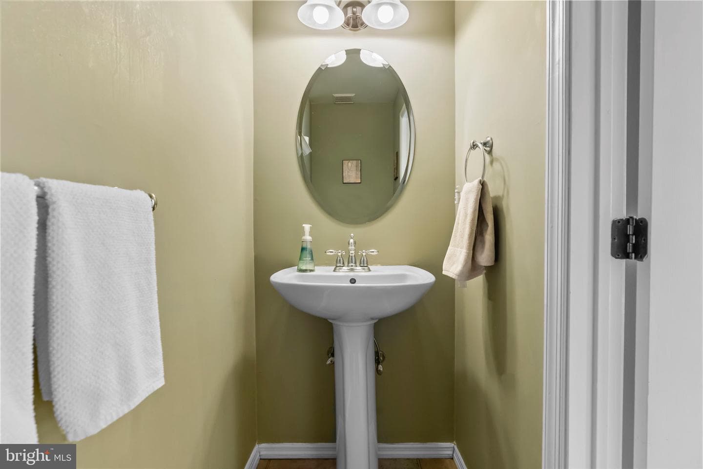 1134 Cornwallis Way photo 24