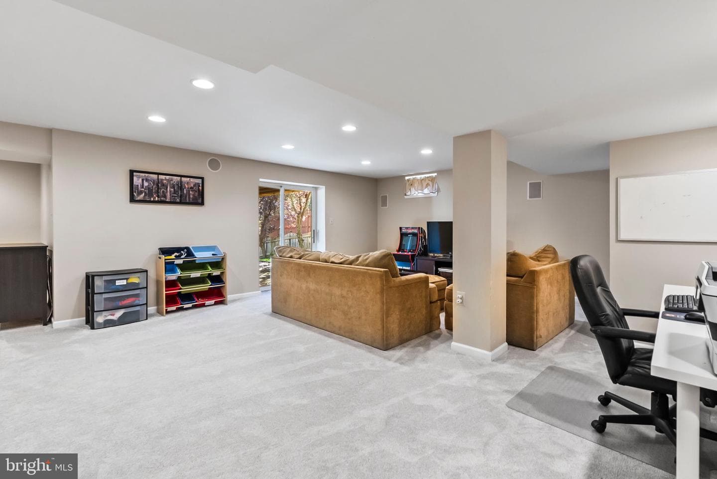 1134 Cornwallis Way photo 46