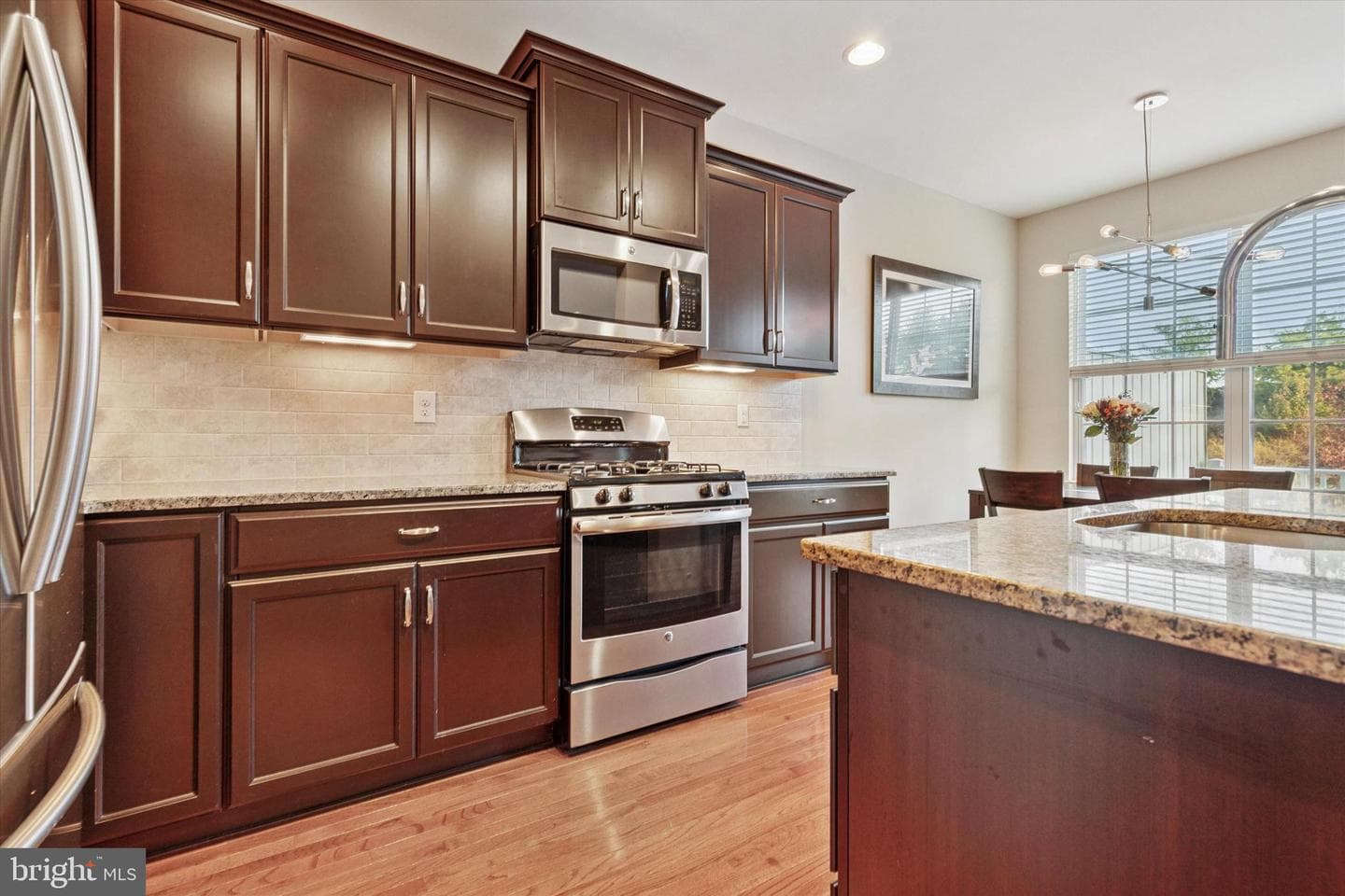 2045 Pleasant Valley Drive photo 11