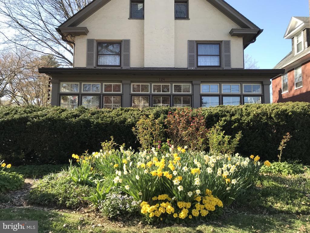 124 Grandview Road photo 3