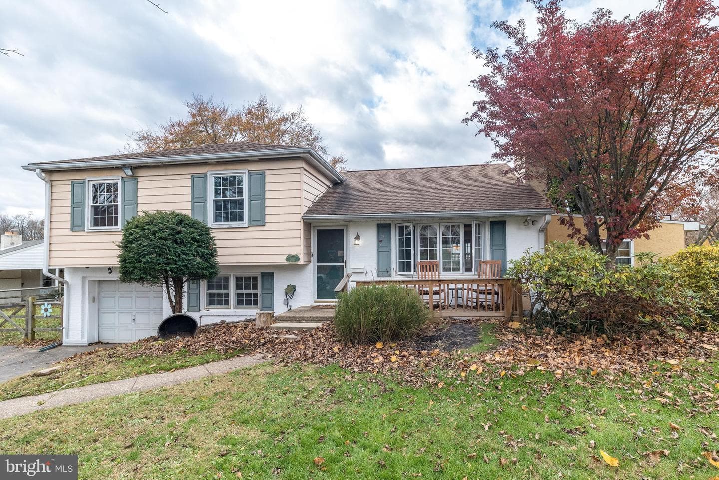 2017 Spring Mill Road photo 32