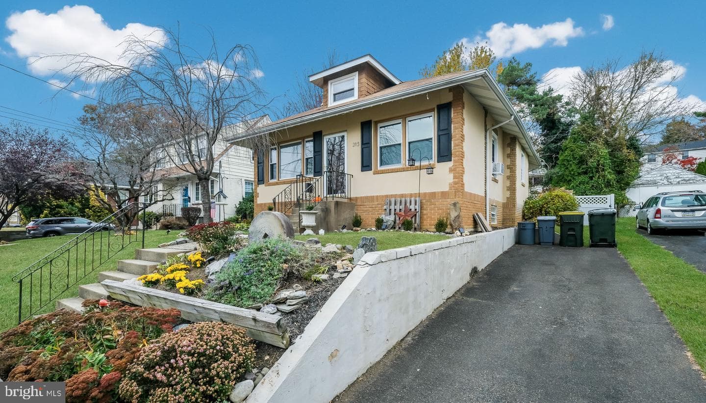 315 Krewson Terrace photo 2