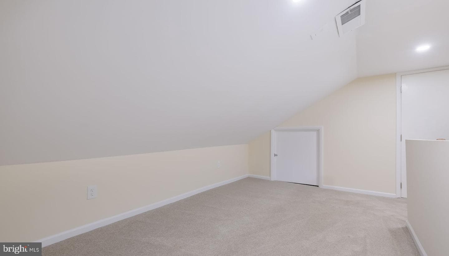 315 Krewson Terrace photo 23