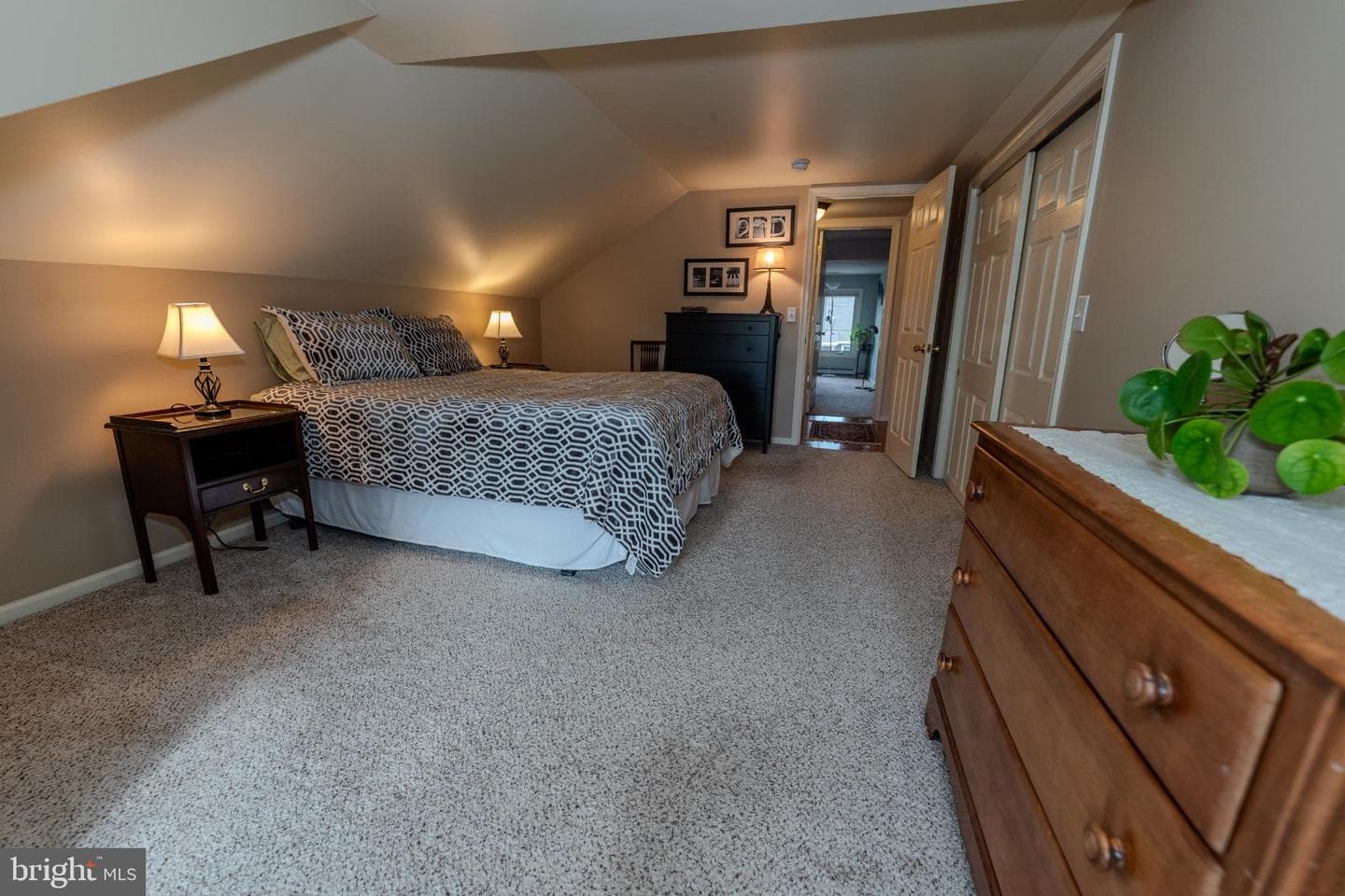 44 Adams Avenue photo 36
