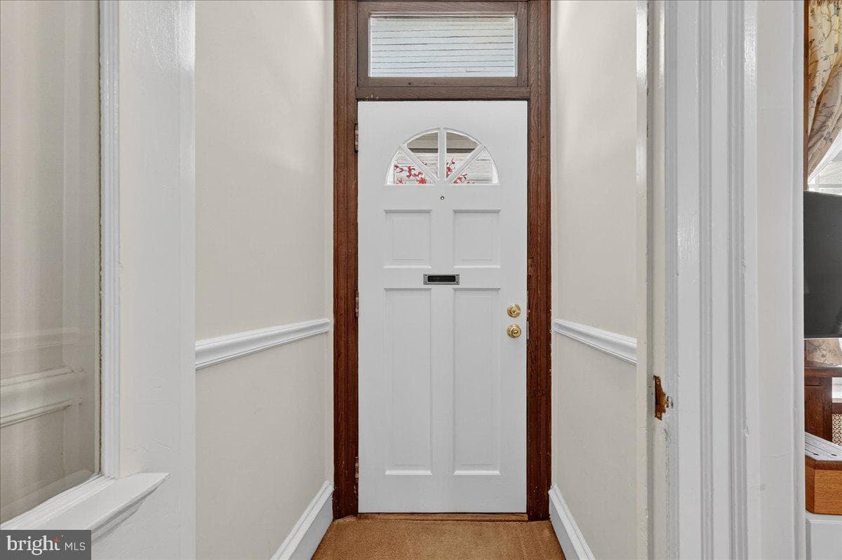 809 Stanbridge Street photo 5