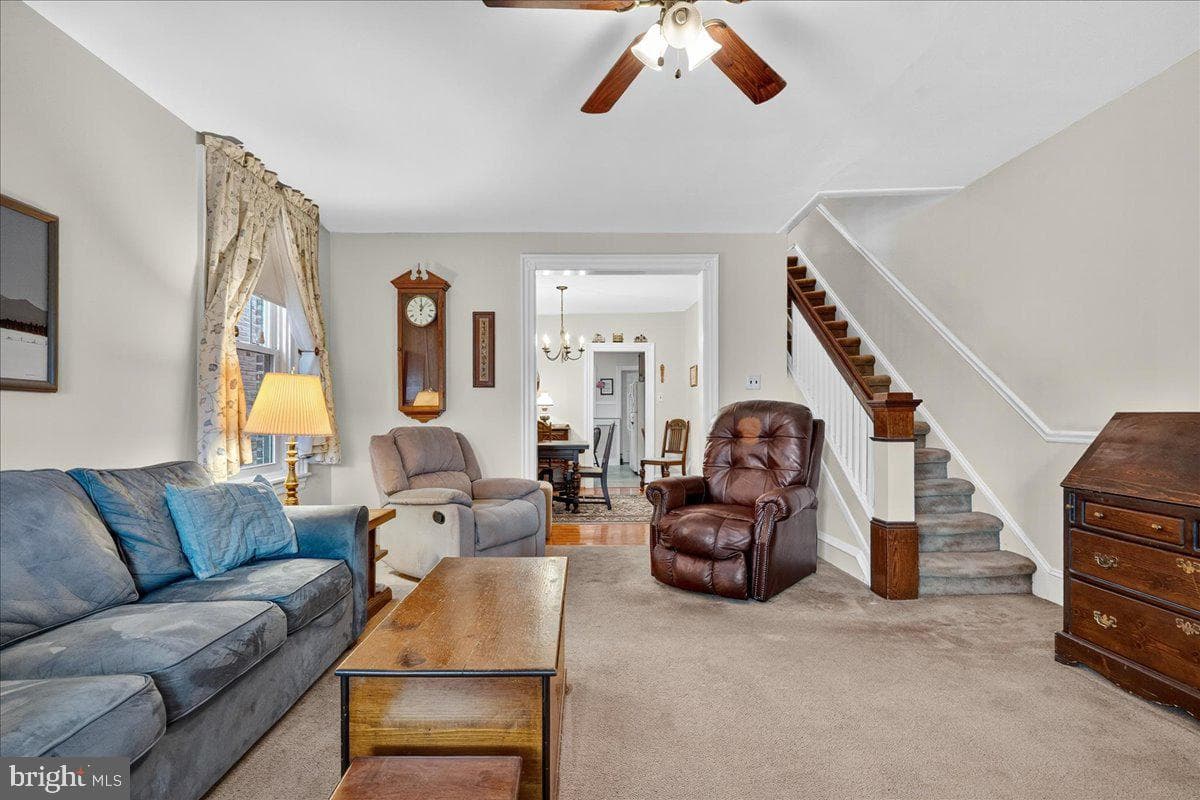 809 Stanbridge Street photo 8
