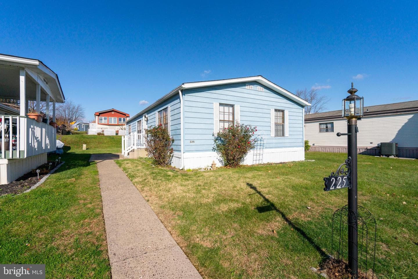 225 Cherrywood Court photo 32