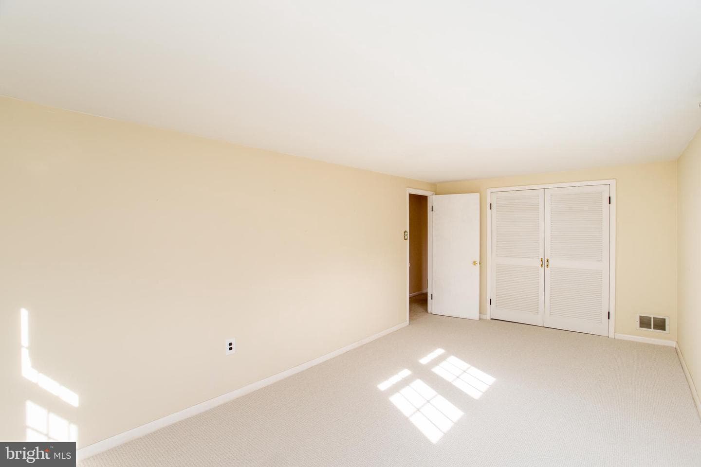 700 Warren Street photo 21